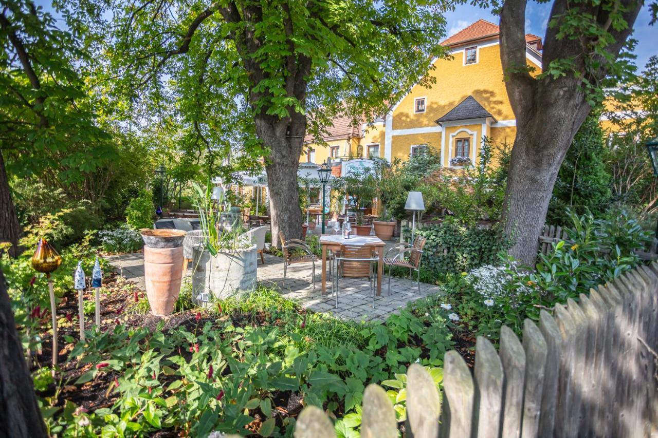 Donauwirt - Hotel Garni Вайсенкирхен-ин-дер-Вахау Экстерьер фото