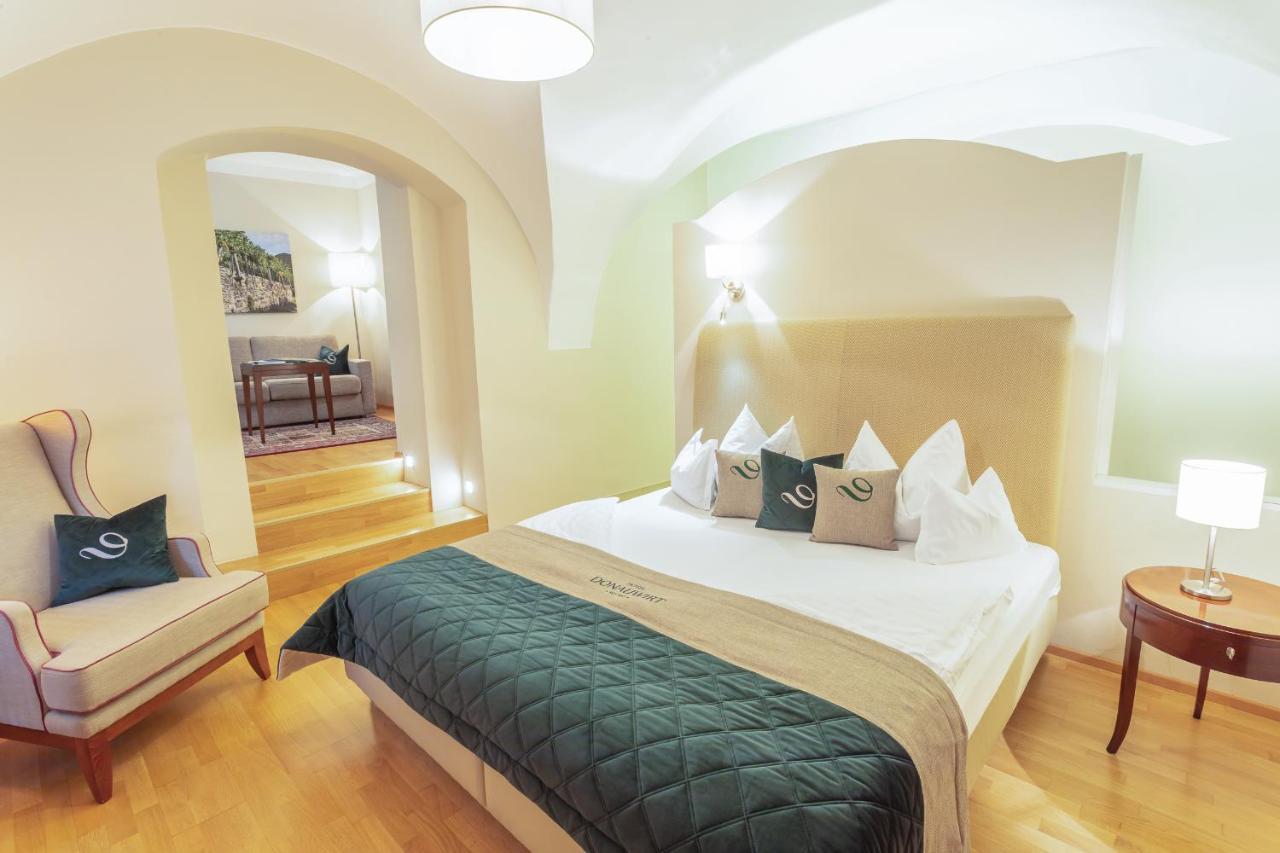 Donauwirt - Hotel Garni Вайсенкирхен-ин-дер-Вахау Экстерьер фото